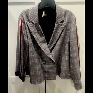 Gently used Top Shop plaid blk/wht/wine plaid double breasted blazer size 14